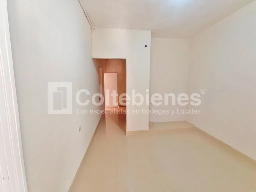 Casa de 7 alcobas en venta en Altamira, Medellín, 180 m² · foto 2 de 24