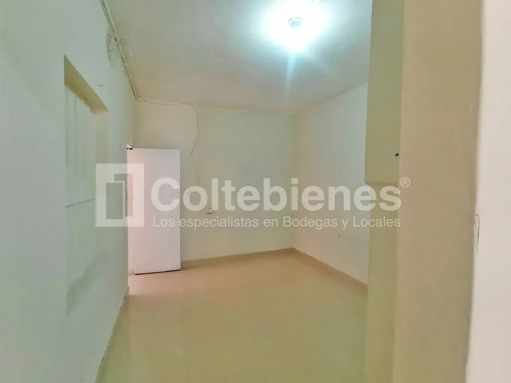 Casa de 7 alcobas en venta en Altamira, Medellín, 180 m² · foto 3 de 24