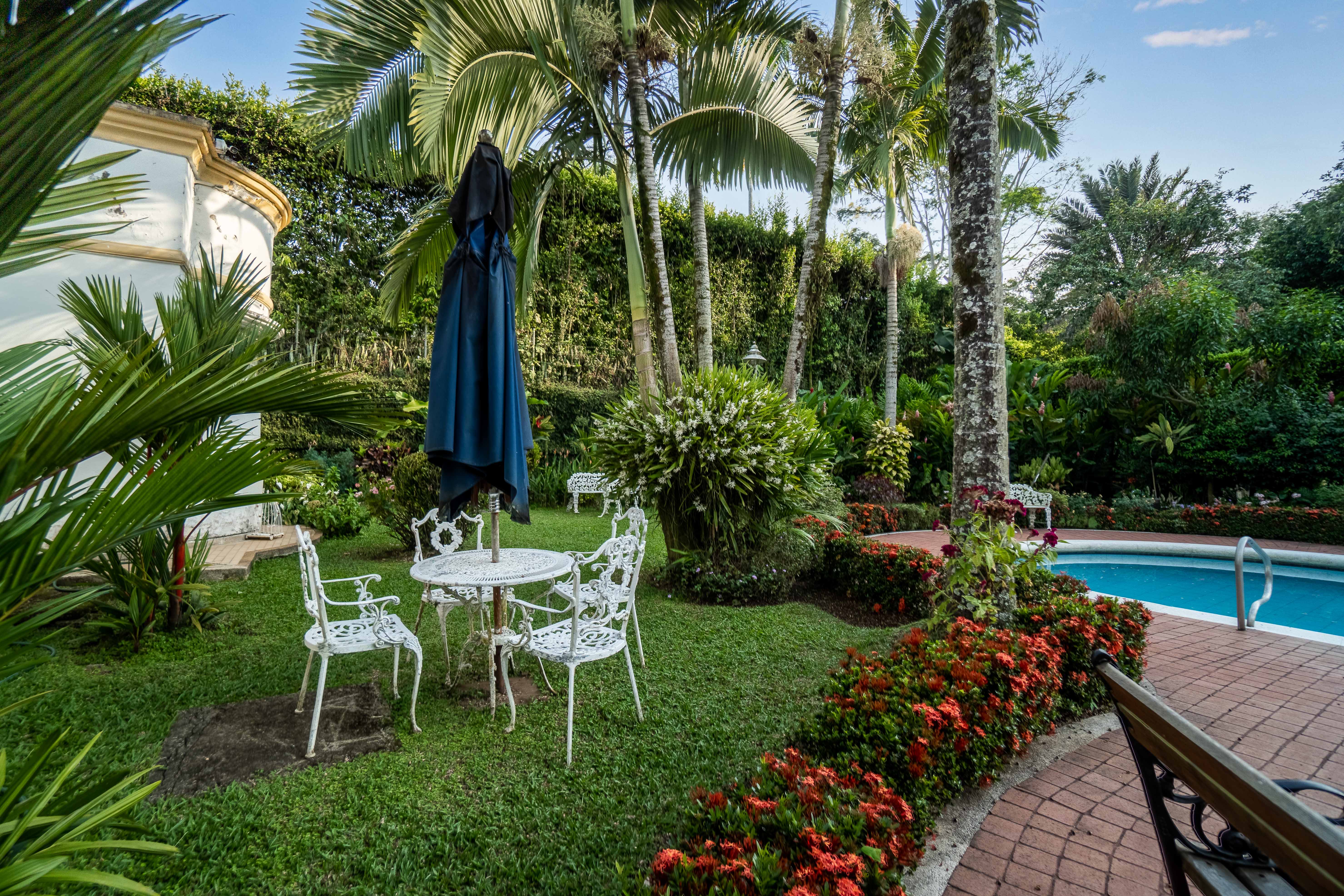 Casa de 5 alcobas en venta en La Buitrera, Cali, 600 m² · foto 18 de 19
