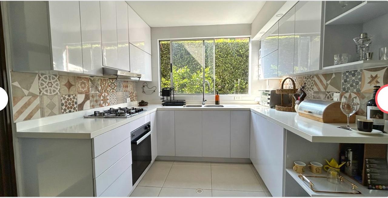 Casa de 3 alcobas en venta en Las Mercedes, Jamundí, 250 m² · foto 4 de 24