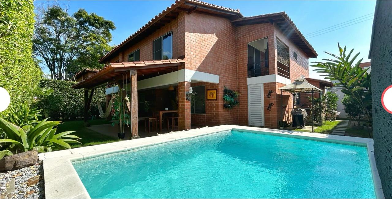 Casa de 3 alcobas en venta en Las Mercedes, Jamundí, 250 m² · foto 2 de 24