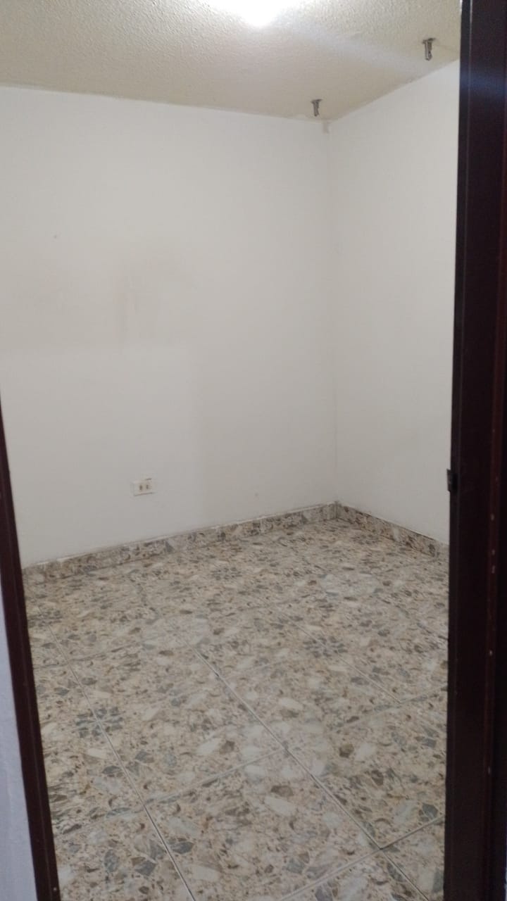Casa de 3 alcobas en venta en Santa Rita, Bogotá, 600 m² · foto 7 de 13