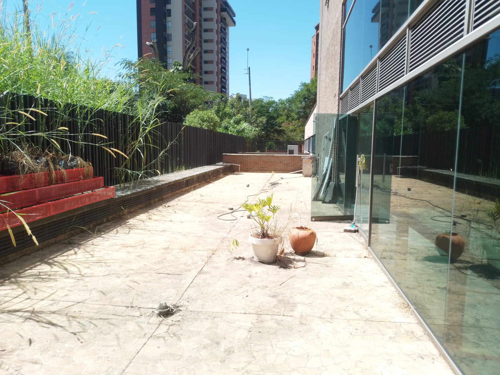 Local en arriendo en Castropol, Medellín, 100 m² · foto 12 de 14