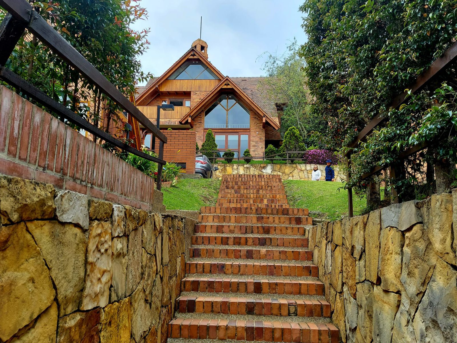 Casa en venta en Cerros De Suba, Bogotá · foto 3 de 24