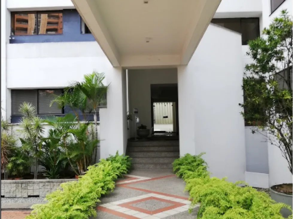 Apartamento de 4 alcobas en venta en San Lucas, Medellín, 177 m² · foto 23 de 24