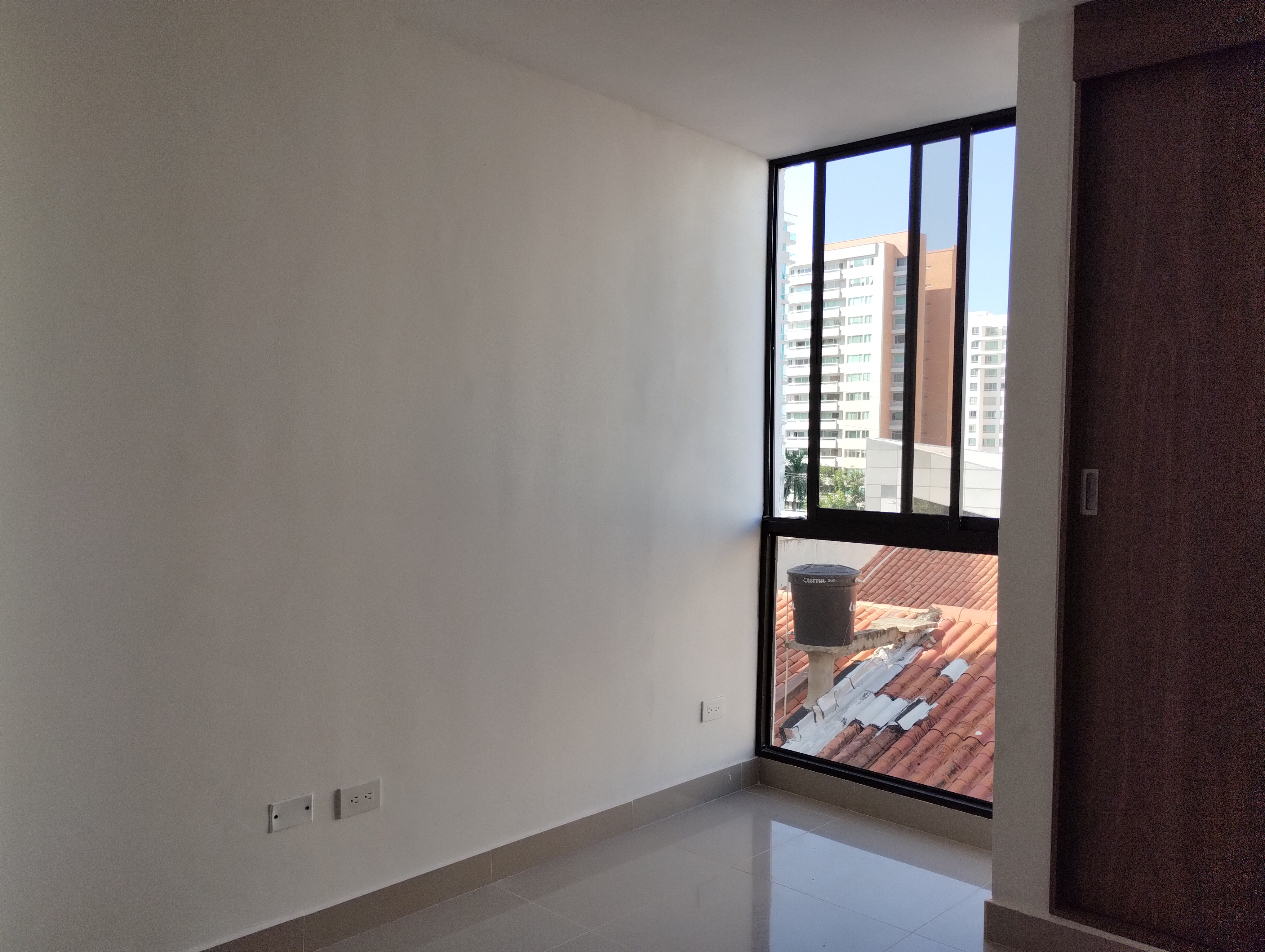 Apartamento de 2 alcobas en arriendo en Ub. Altos De Parque, Barranquilla, 109 m² · foto 5 de 7