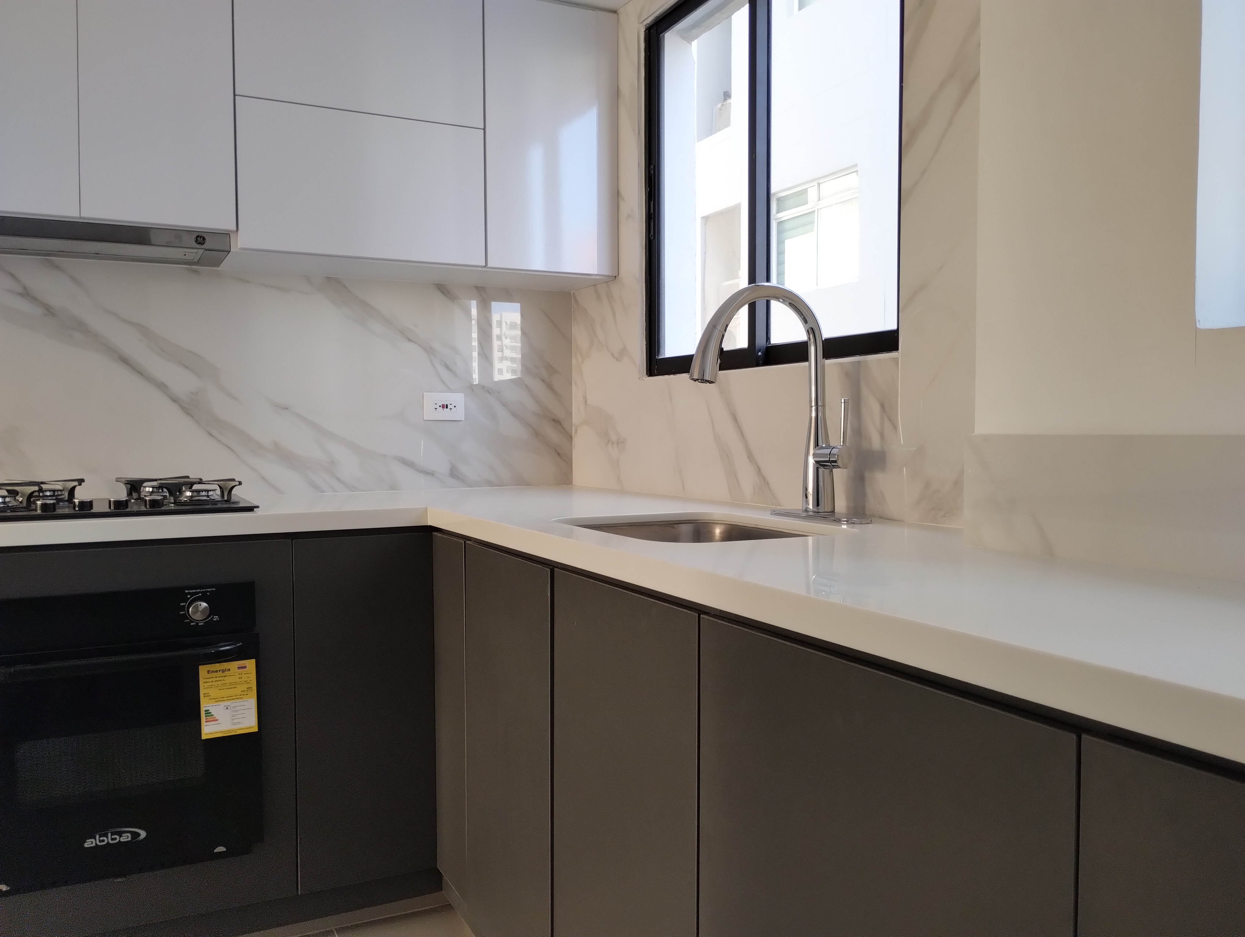 Apartamento de 2 alcobas en arriendo en Ub. Altos De Parque, Barranquilla, 109 m² · foto 6 de 7