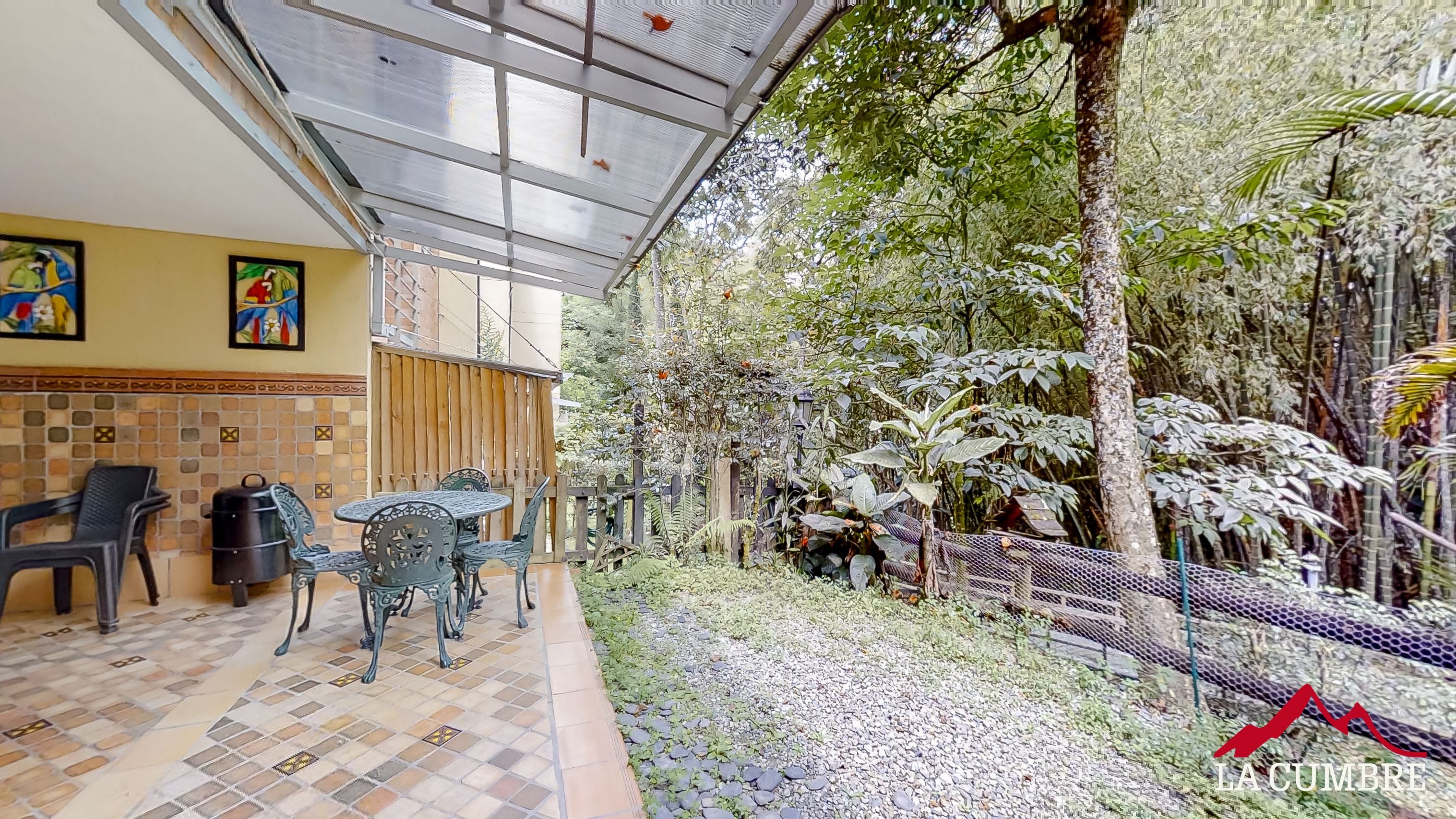 Casa de 3 alcobas en venta en Loma El Atravesado, Envigado, 200 m² · foto 4 de 12