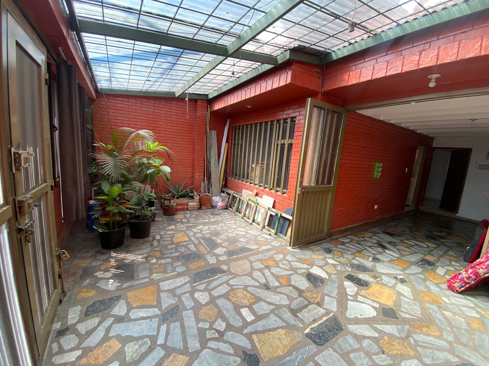 Casa en venta en La Camelia, Bogotá · foto 3 de 24