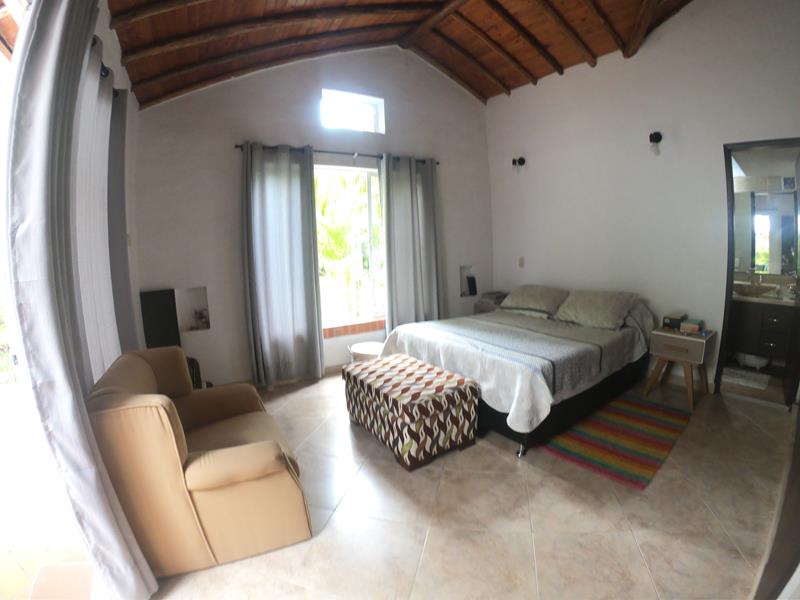 Casa de 3 alcobas en venta en Cn. Pinos Del Palmar, Piedecuesta, 200 m² · foto 17 de 24
