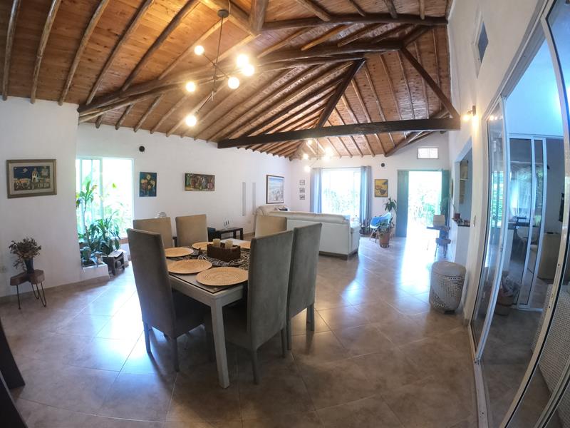 Casa de 3 alcobas en venta en Cn. Pinos Del Palmar, Piedecuesta, 200 m² · foto 2 de 24