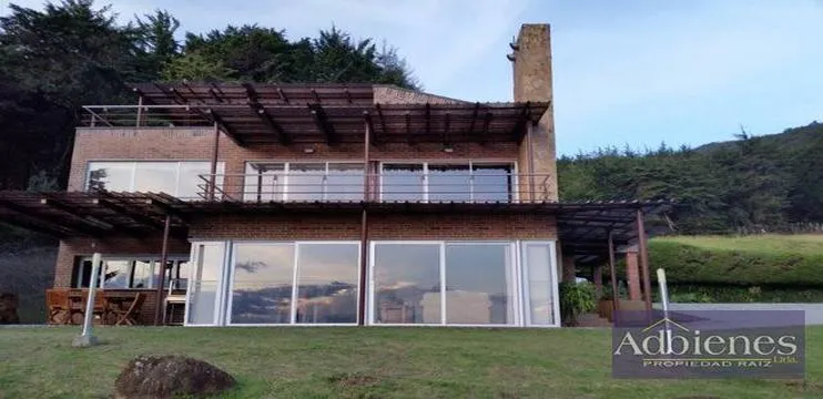 Casa de 3 alcobas en venta en El Poblado, Medellín · foto 5 de 12