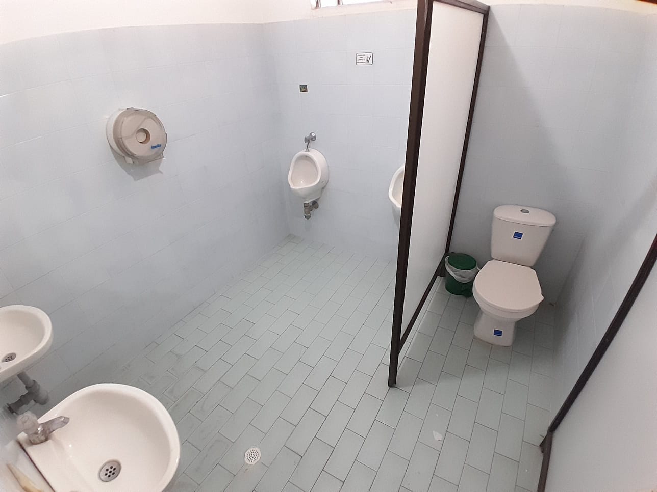 Edificio en venta en Nuevo Sotomayor, Bucaramanga, 1826 m² · foto 10 de 22