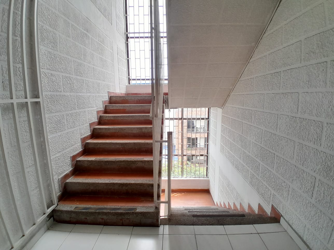 Edificio en venta en Nuevo Sotomayor, Bucaramanga, 1826 m² · foto 18 de 22