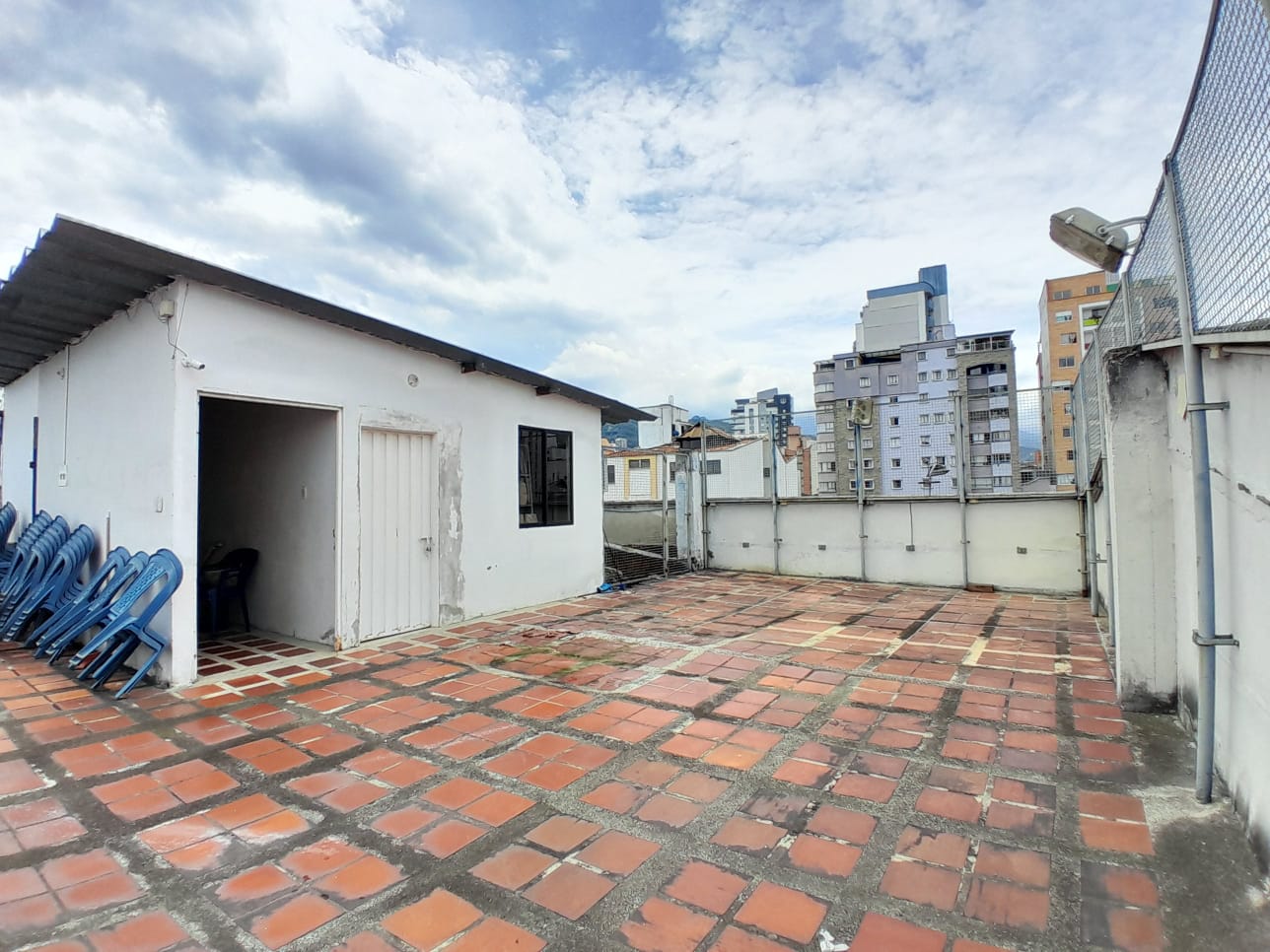 Edificio en venta en Nuevo Sotomayor, Bucaramanga, 1826 m² · foto 20 de 22