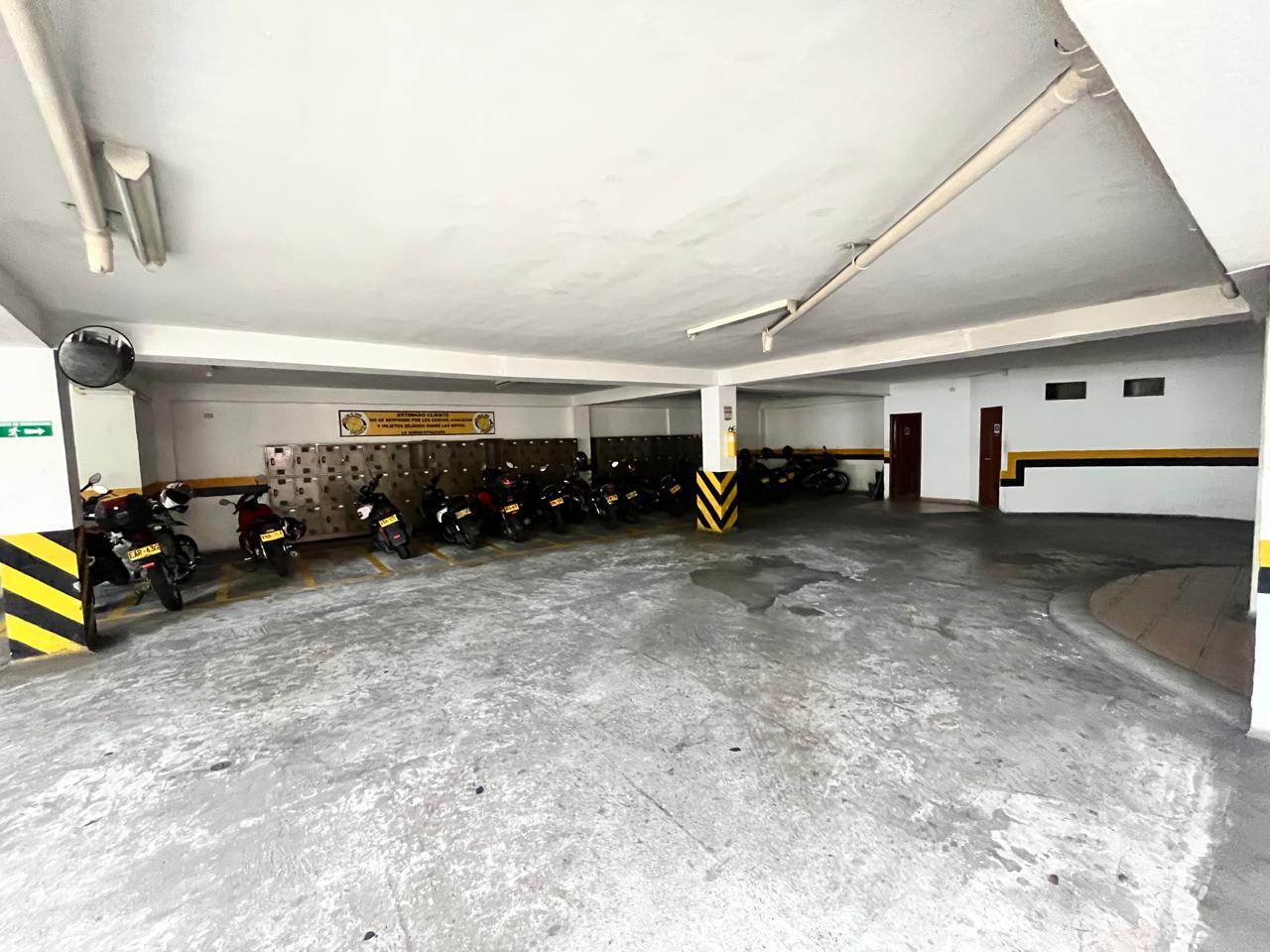 Edificio en arriendo en Cabecera Del Llano, Bucaramanga, 1358 m² · foto 20 de 24