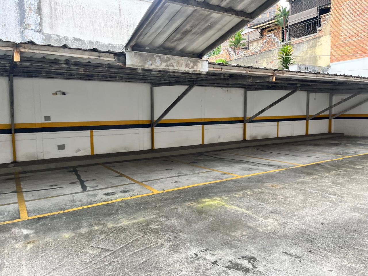 Edificio en arriendo en Cabecera Del Llano, Bucaramanga, 1358 m² · foto 22 de 24