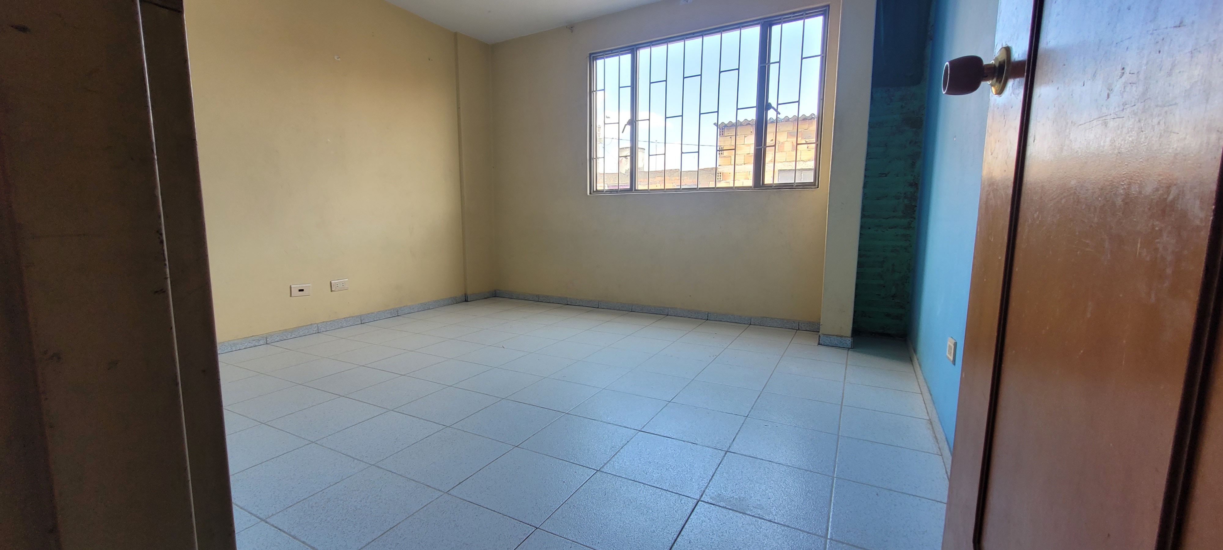 Casa de 7 alcobas en venta en Cr. Hacienda El Rosal, Funza, 202 m² · foto 10 de 21