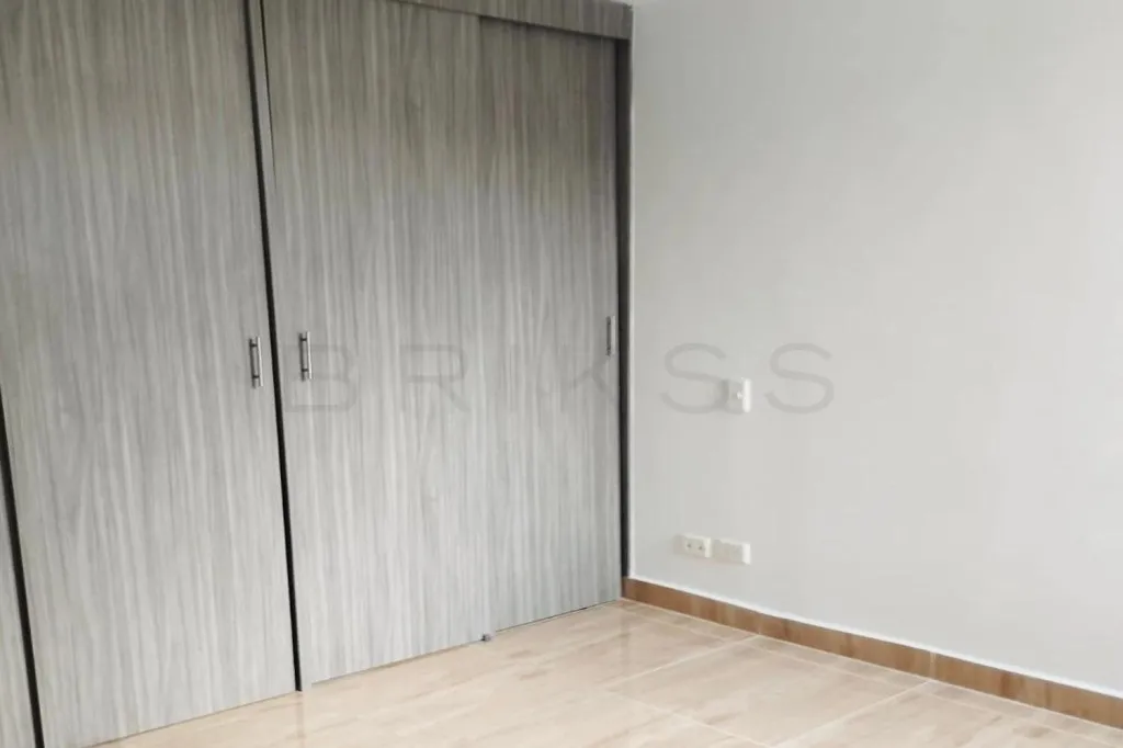 Apartamento de 3 alcobas en venta en Entreamigos, Sabaneta, 74 m² · foto 7 de 8