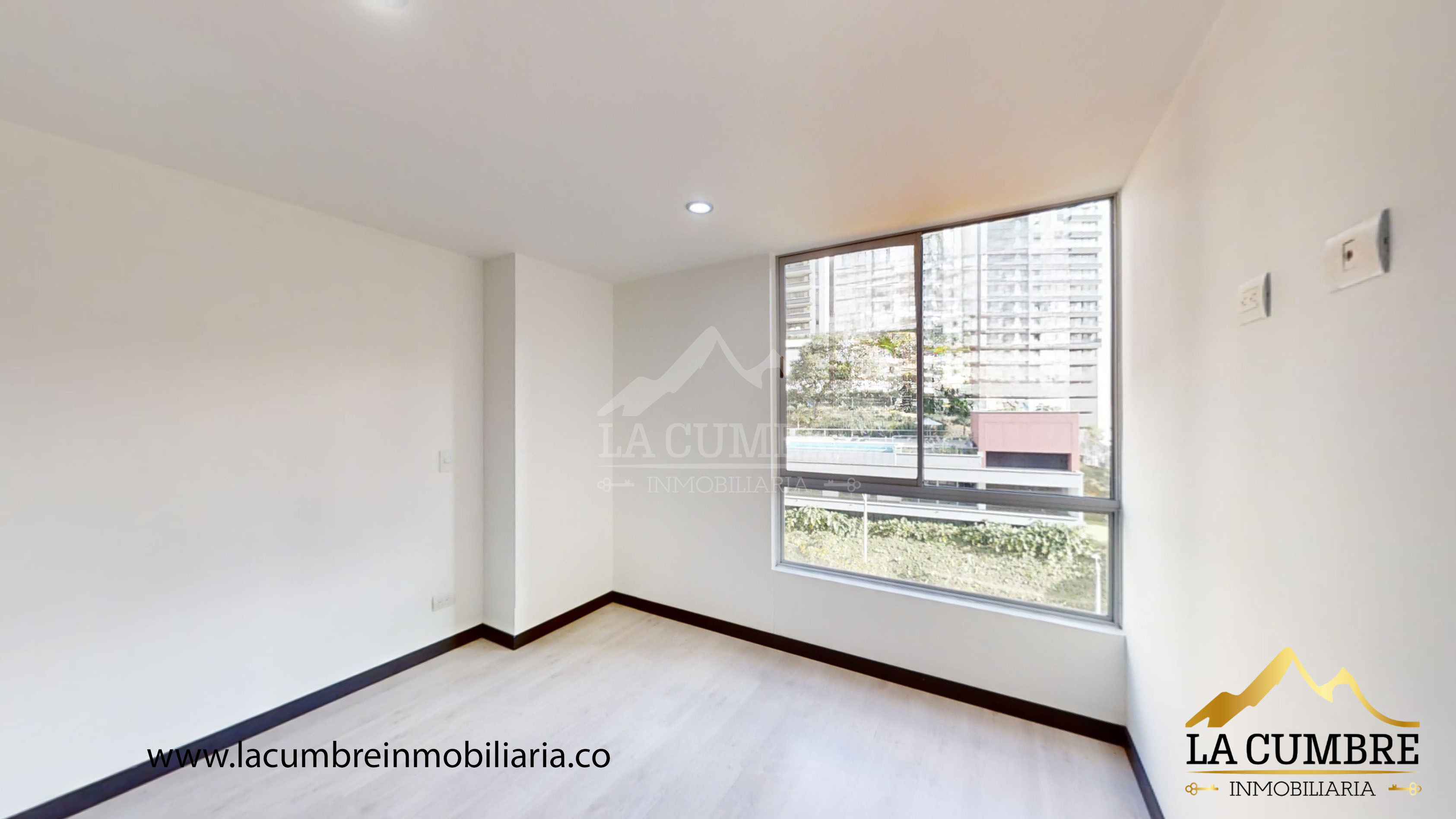 Apartamento de 3 alcobas en arriendo en Loma De Las Brujas, Envigado, 120 m² · foto 11 de 15