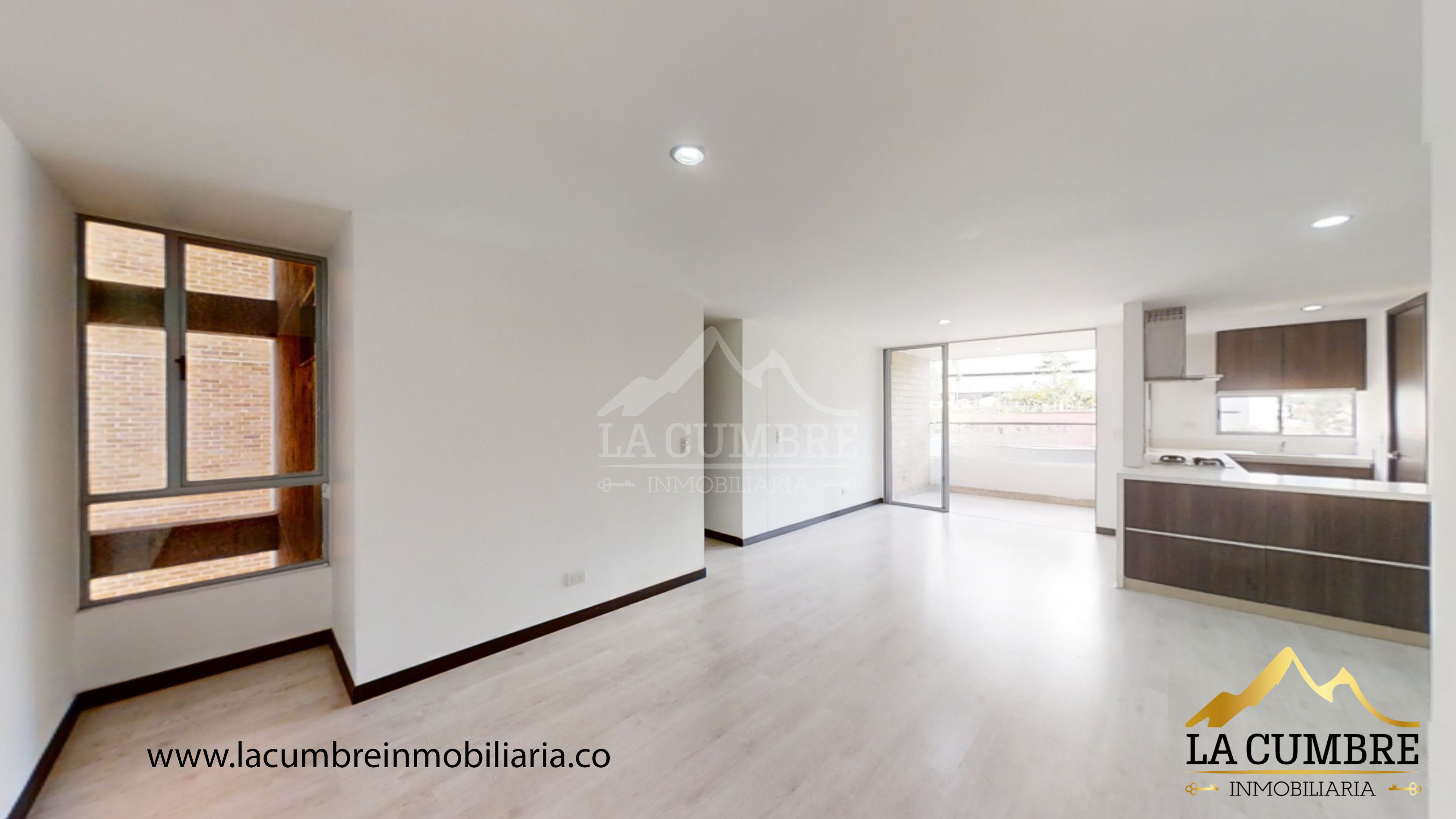 Apartamento de 3 alcobas en arriendo en Loma De Las Brujas, Envigado, 120 m² · foto 2 de 15