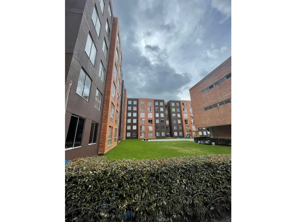 Apartamento de 3 alcobas en venta en El Vergel Occidental, Bogotá, 55 m² · foto 3 de 21