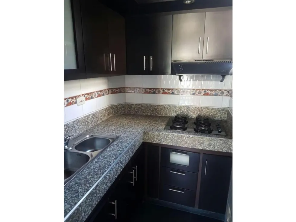 Apartamento de 3 alcobas en venta en El Vergel Occidental, Bogotá, 55 m² · foto 4 de 21