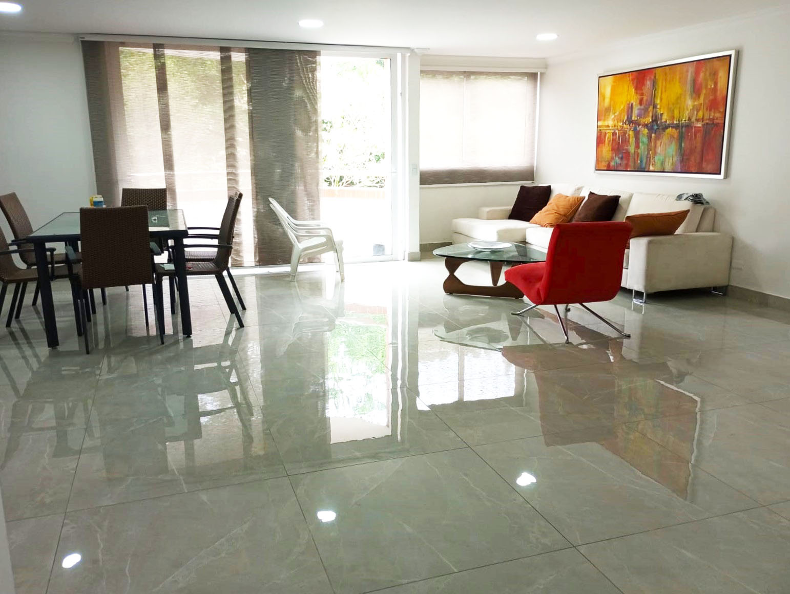 Apartamento en arriendo en Los Balsos No.2, Medellín · foto 2 de 18