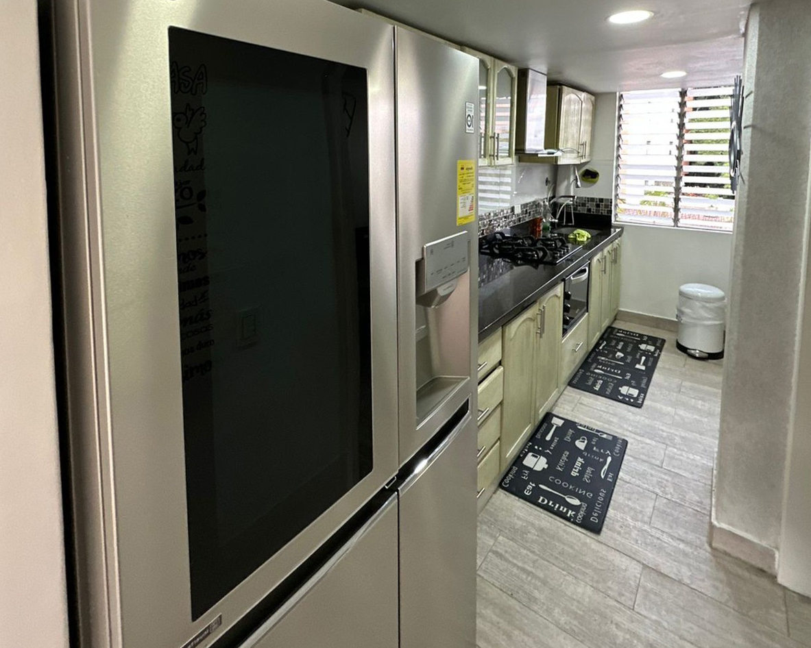 Apartamento de 3 alcobas en arriendo en Loma De Los Gonzalez, Medellín, 78 m² · foto 11 de 12