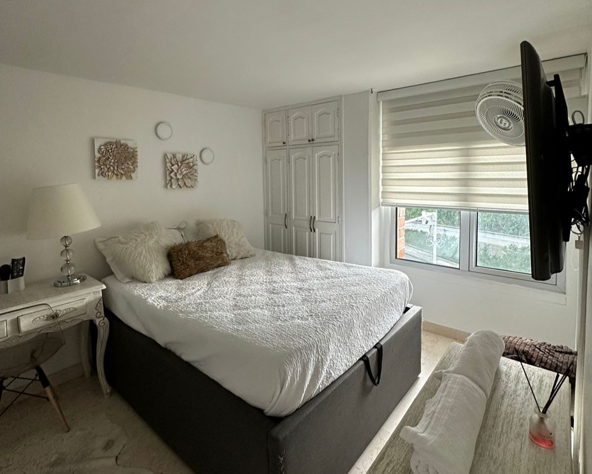 Apartamento de 3 alcobas en arriendo en Loma De Los Gonzalez, Medellín, 78 m² · foto 9 de 12