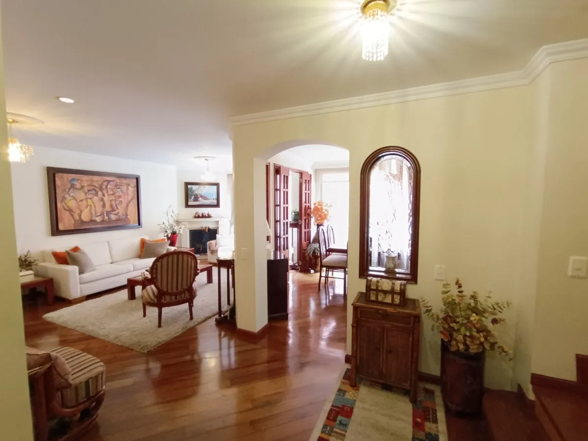 Apartamento en venta en Chicó Navarra, Bogotá · foto 2 de 24