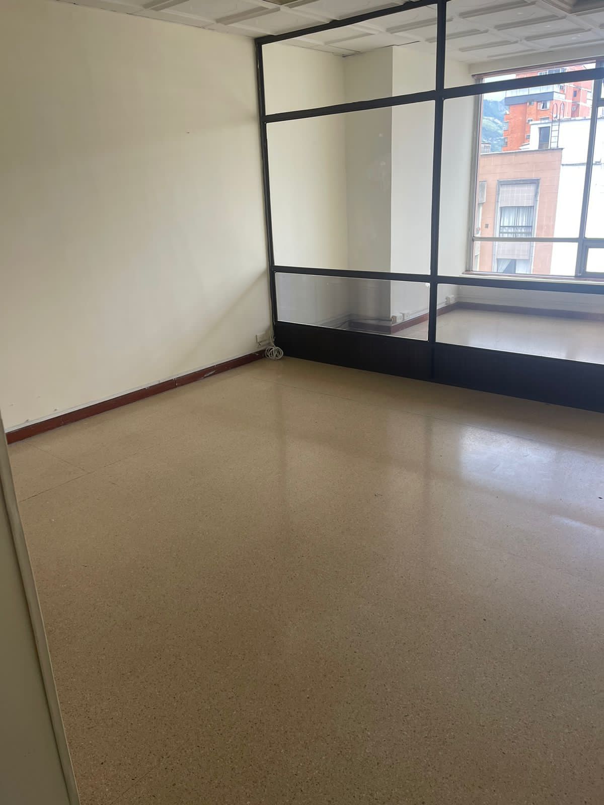 Oficina en venta en Guadalupe, Pereira, 33 m² · foto 3 de 6