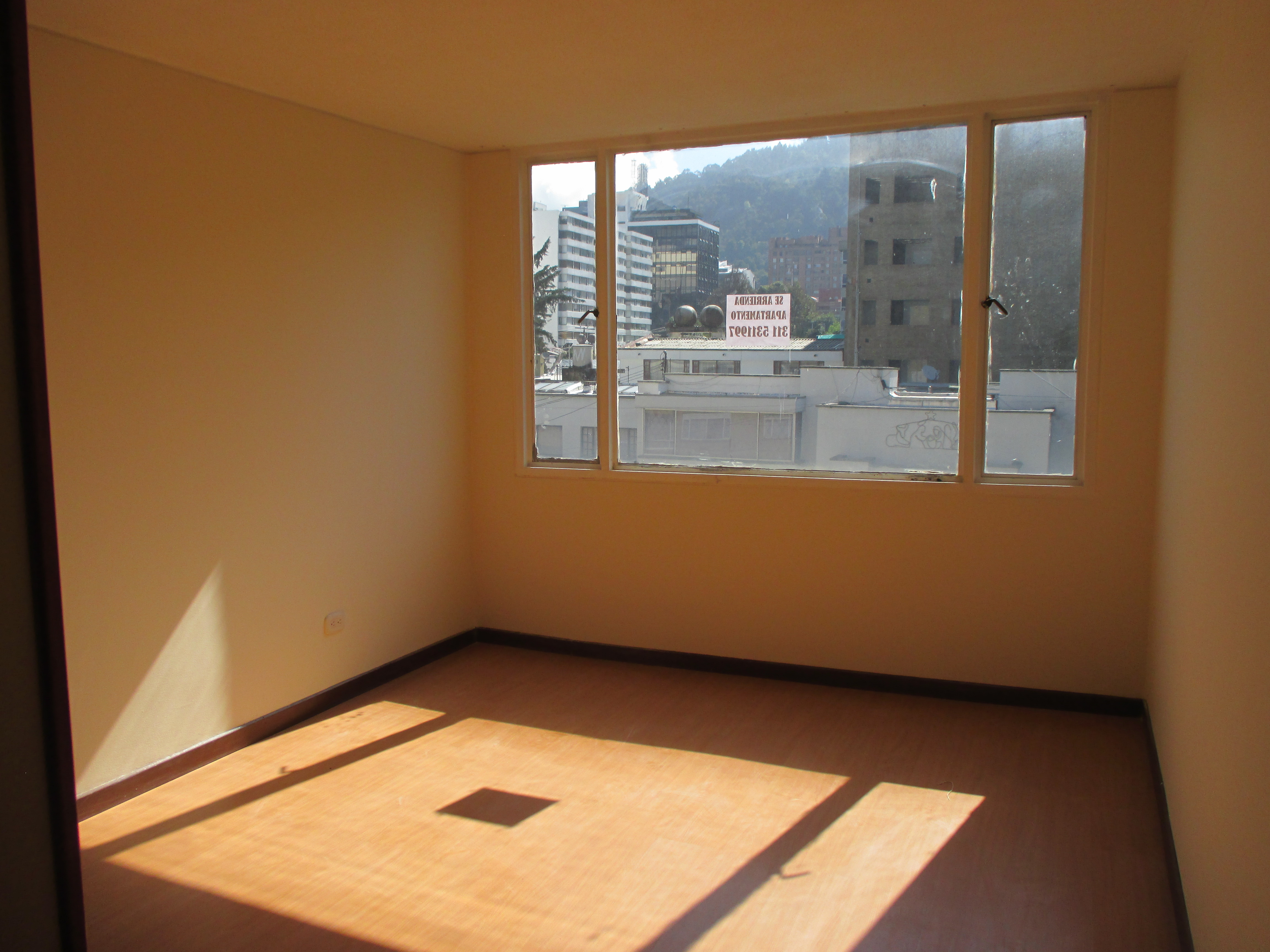 Apartamento de 4 alcobas en venta en Chico Norte, Bogotá, 150 m² · foto 7 de 9