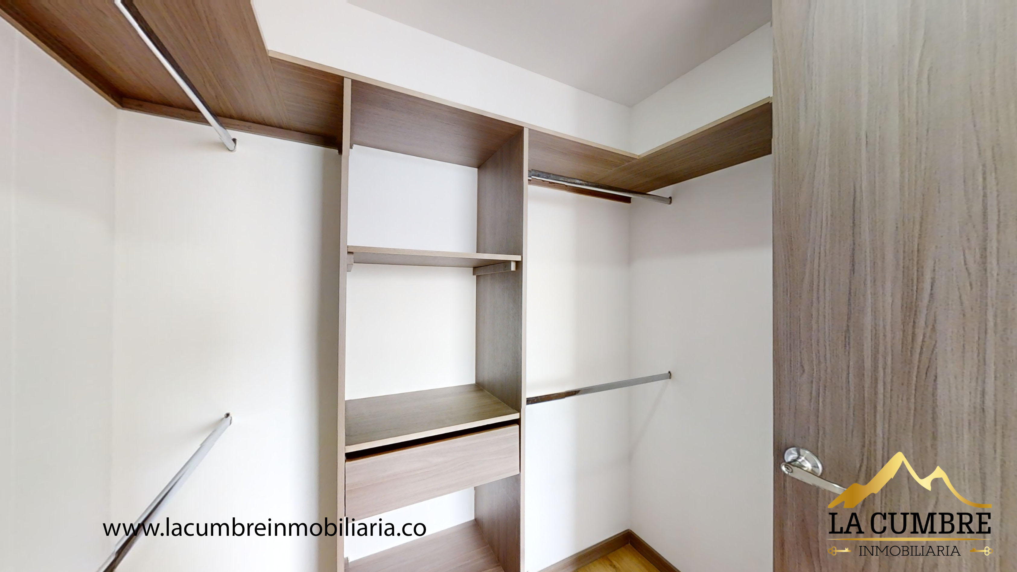 Apartamento de 3 alcobas en arriendo en Loma De Las Brujas, Envigado, 93 m² · foto 13 de 13