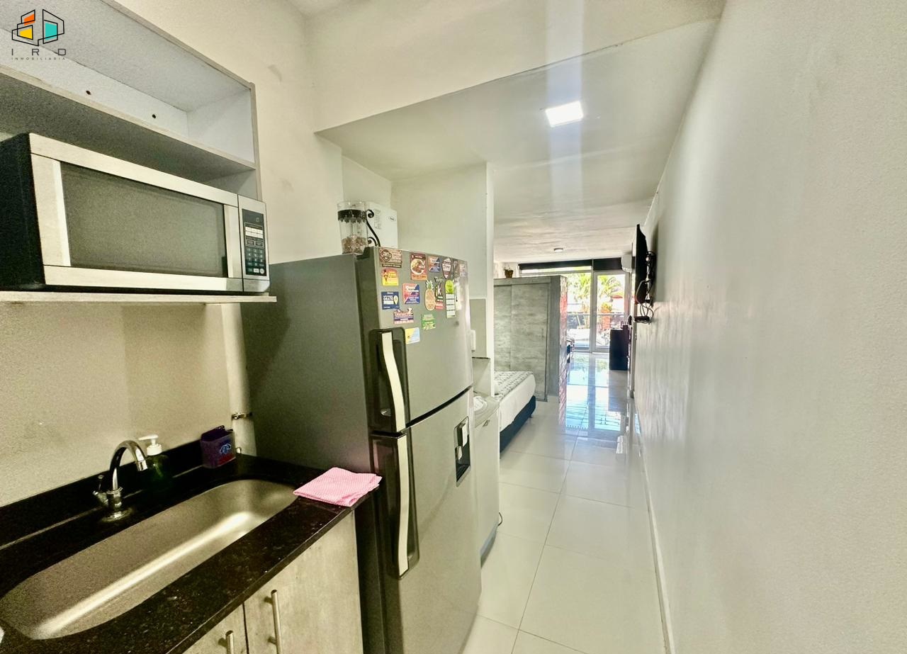 Apartaestudio en arriendo en Laureles, Medellín · foto 8 de 14