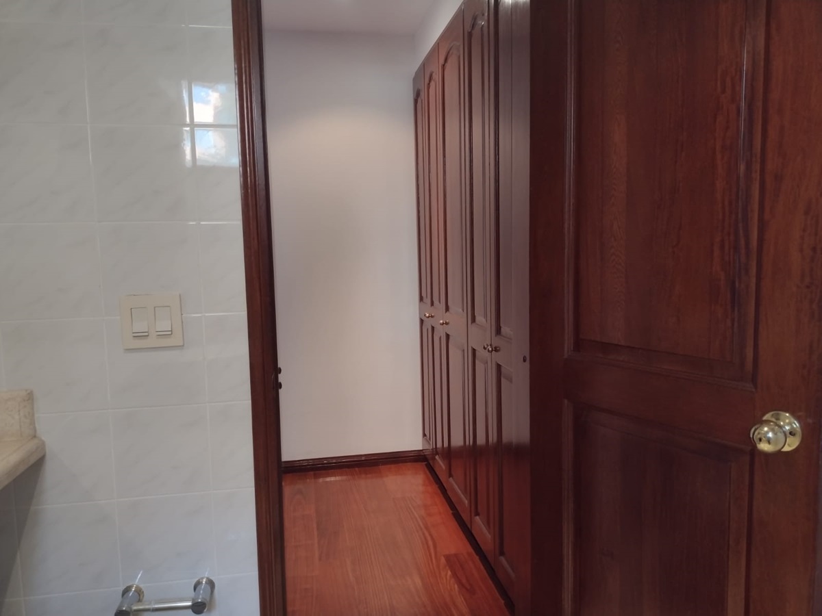 Apartamento en venta en Los Rosales, Bogotá · foto 20 de 24