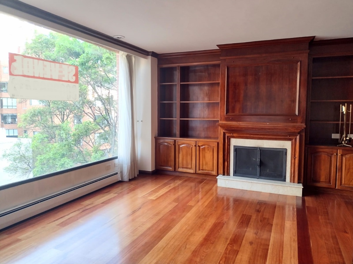 Apartamento en venta en Los Rosales, Bogotá · foto 5 de 24