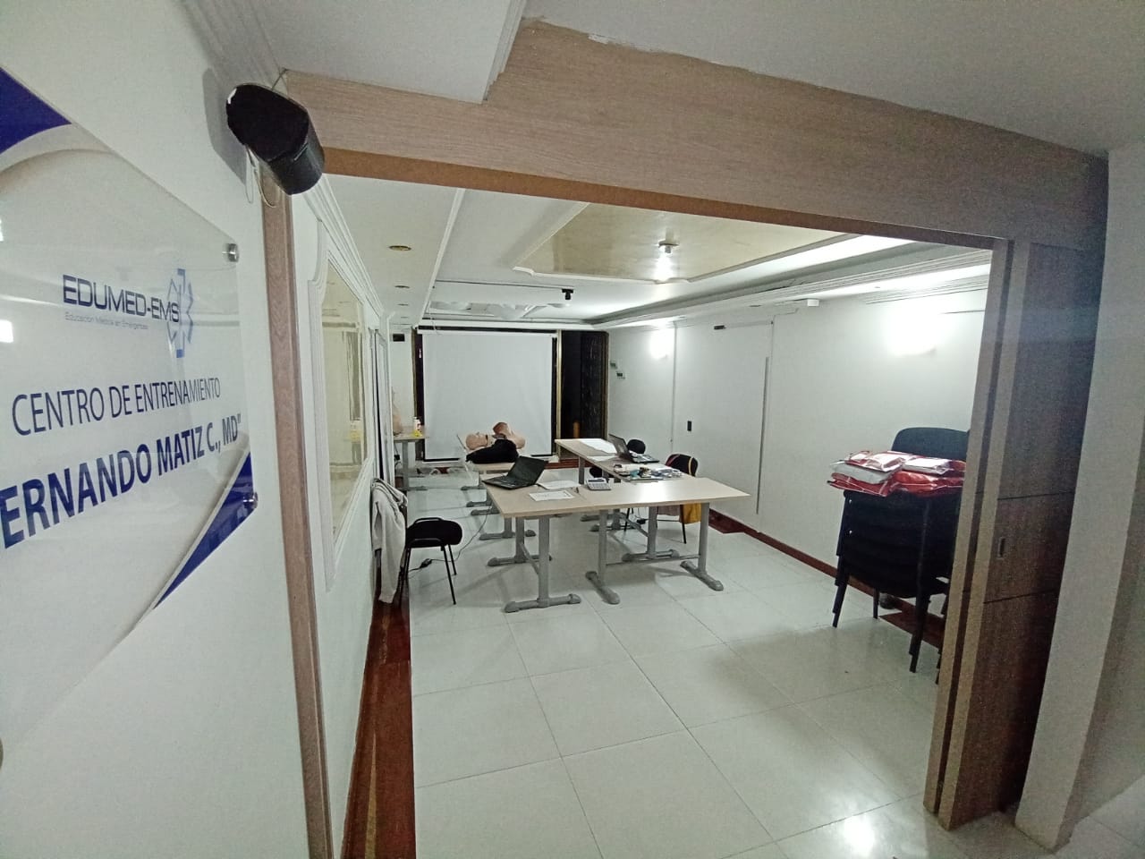 Casa de 6 alcobas en venta en Santa Barbara, Bogotá, 300 m² · foto 7 de 24