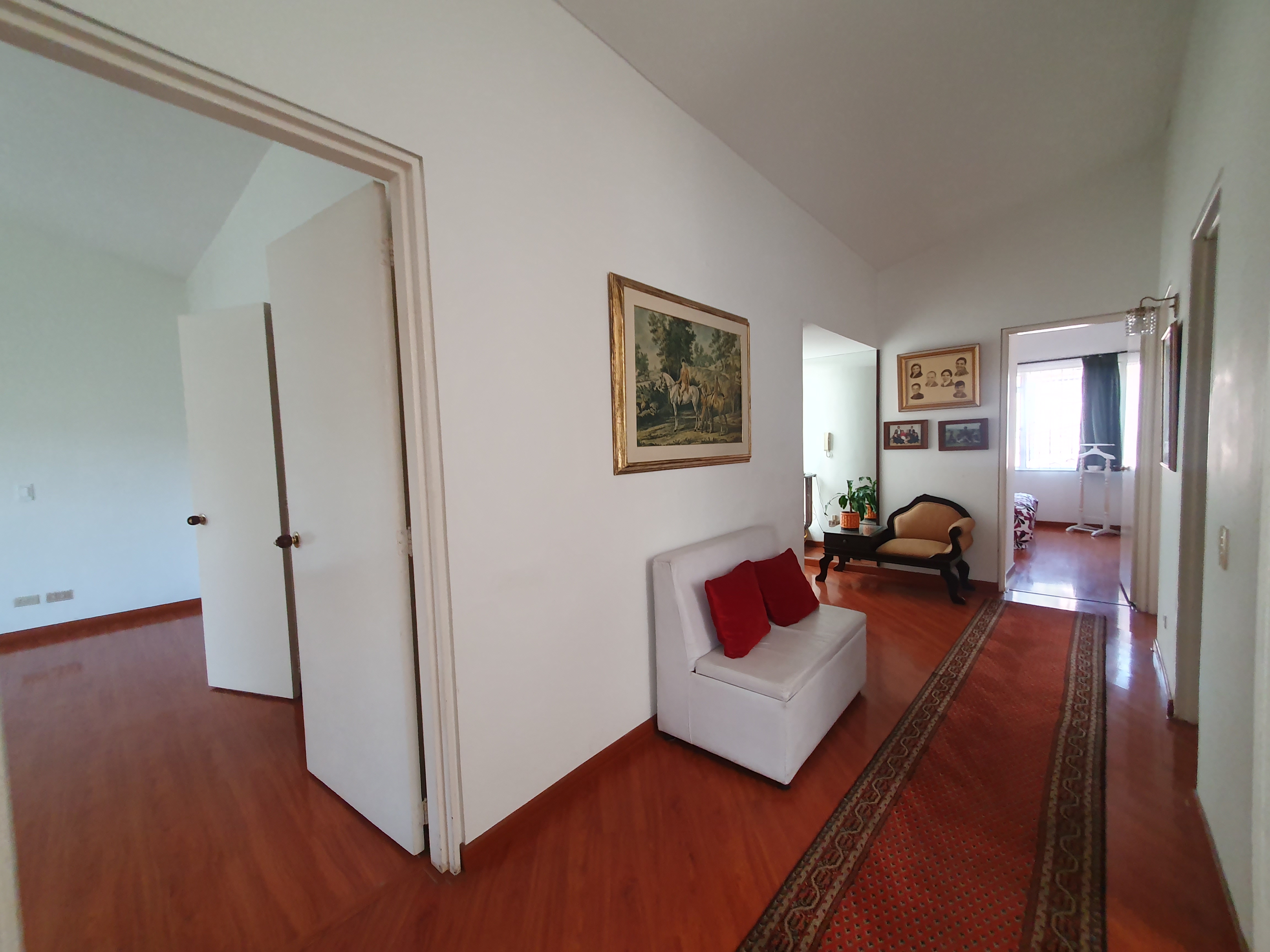 Casa en venta en El Contador, Bogotá · foto 16 de 24