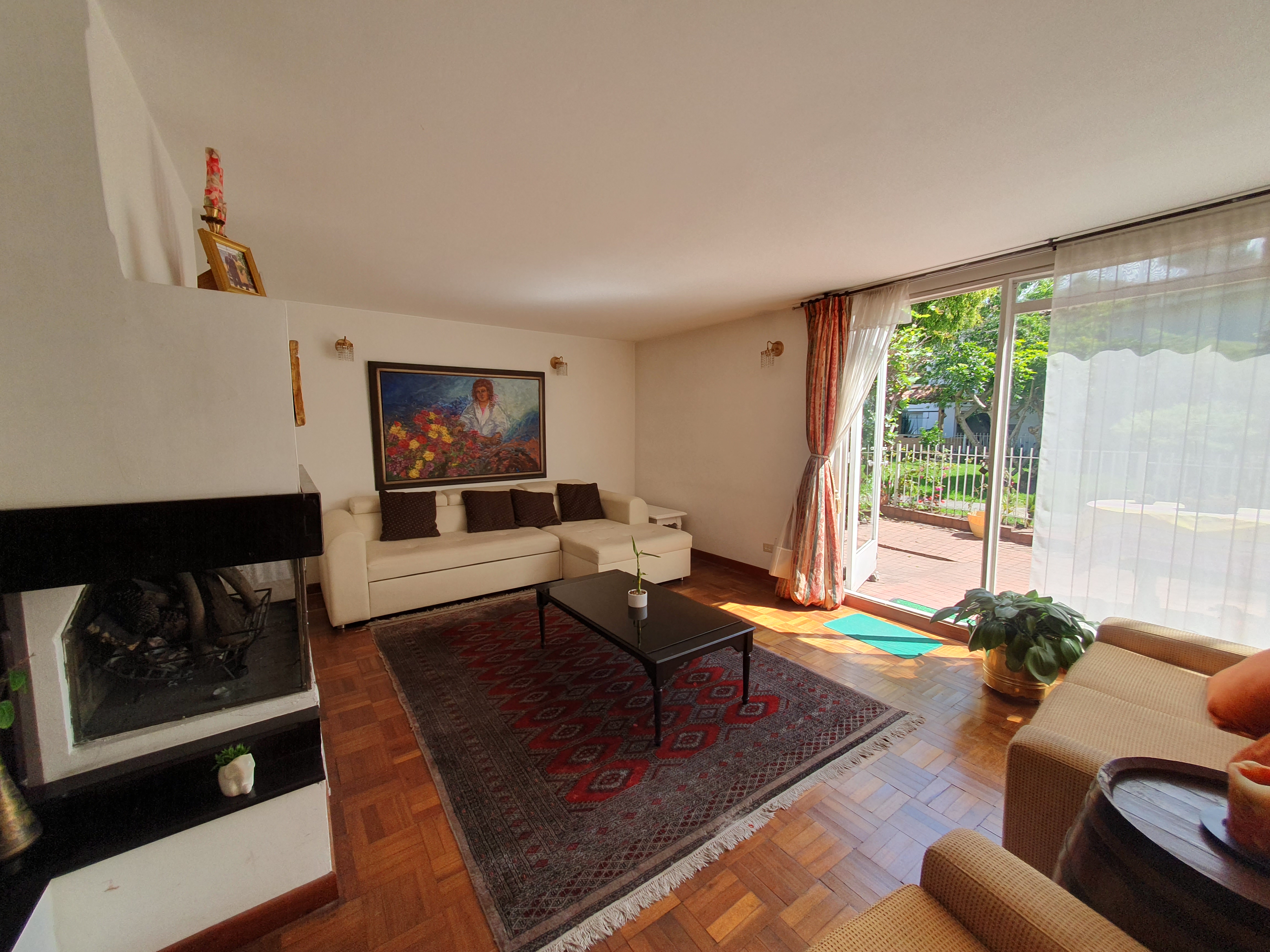 Casa en venta en El Contador, Bogotá · foto 6 de 24