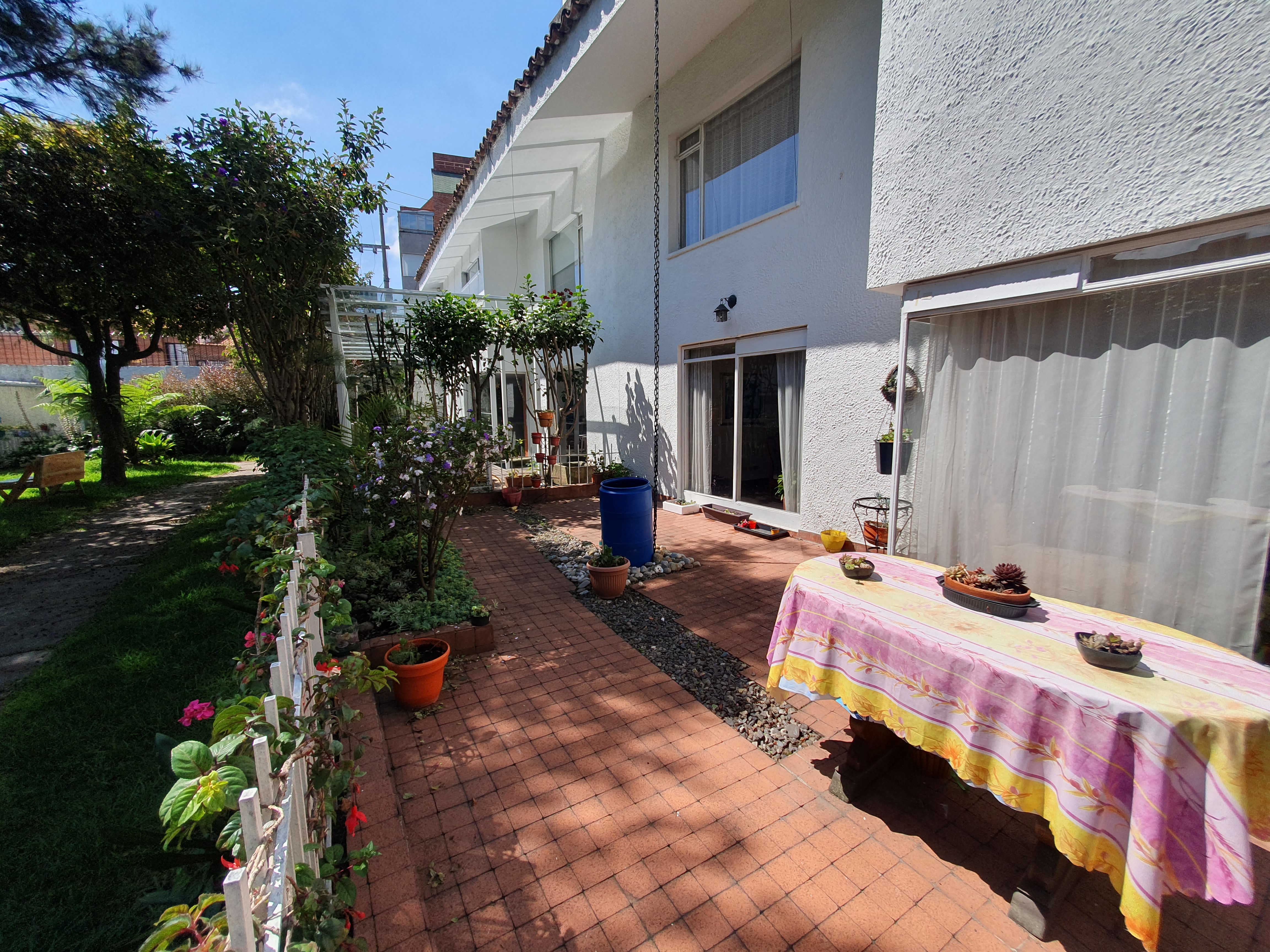Casa en venta en El Contador, Bogotá · foto 9 de 24