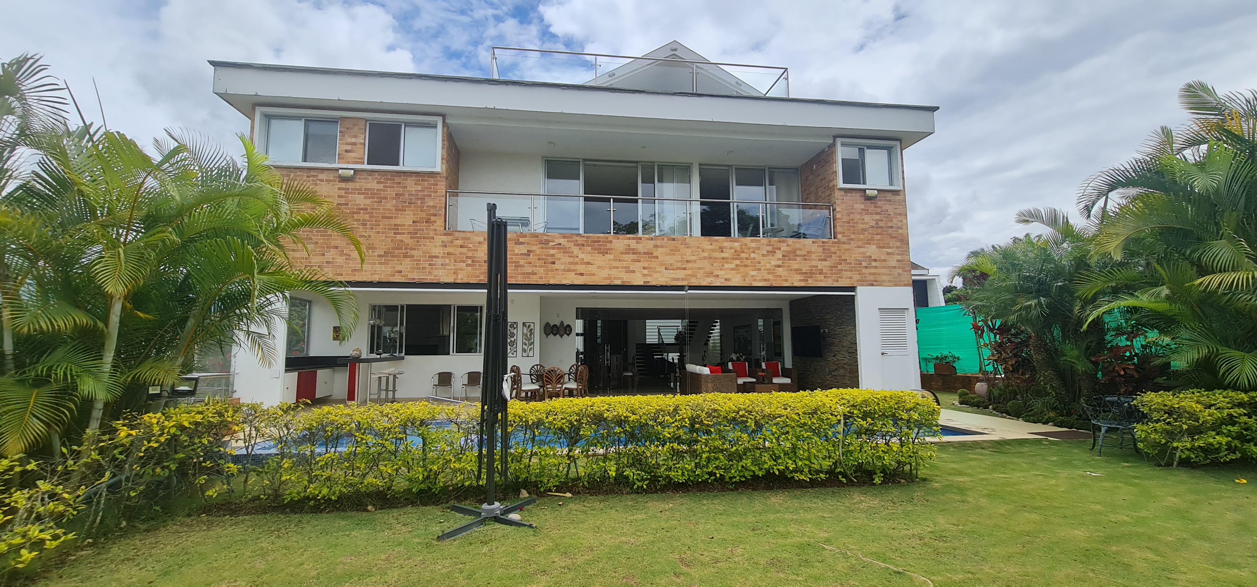Casa de 4 alcobas en venta en Ruitoque Condominio, Piedecuesta, 500 m² · foto 2 de 24