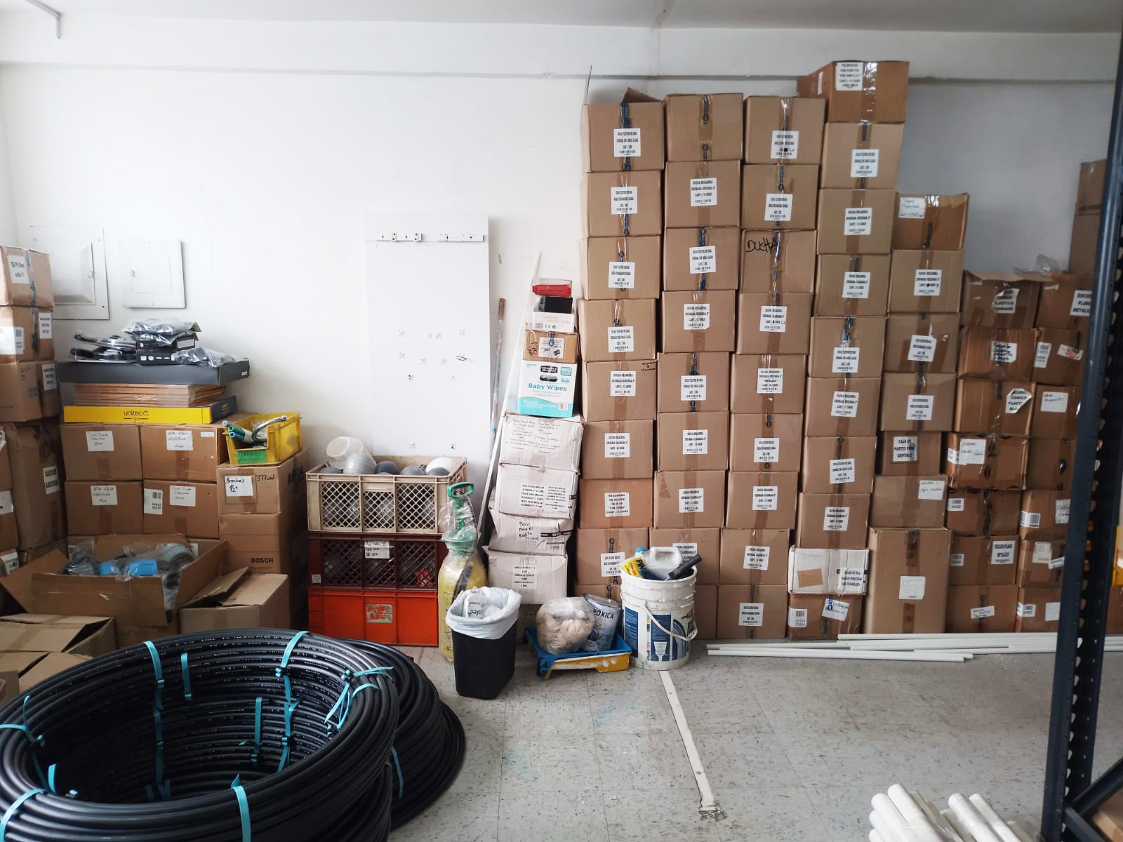 Bodega en arriendo en Cristo Rey, Medellín, 280 m² · foto 2 de 13