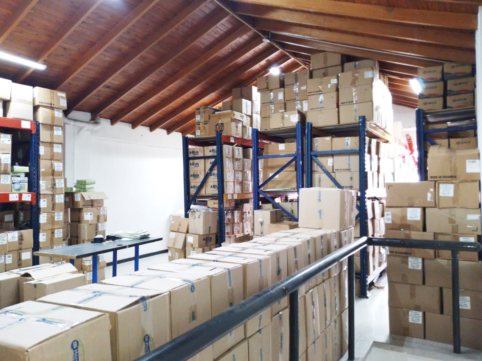 Bodega en arriendo en Cristo Rey, Medellín, 280 m² · foto 5 de 13