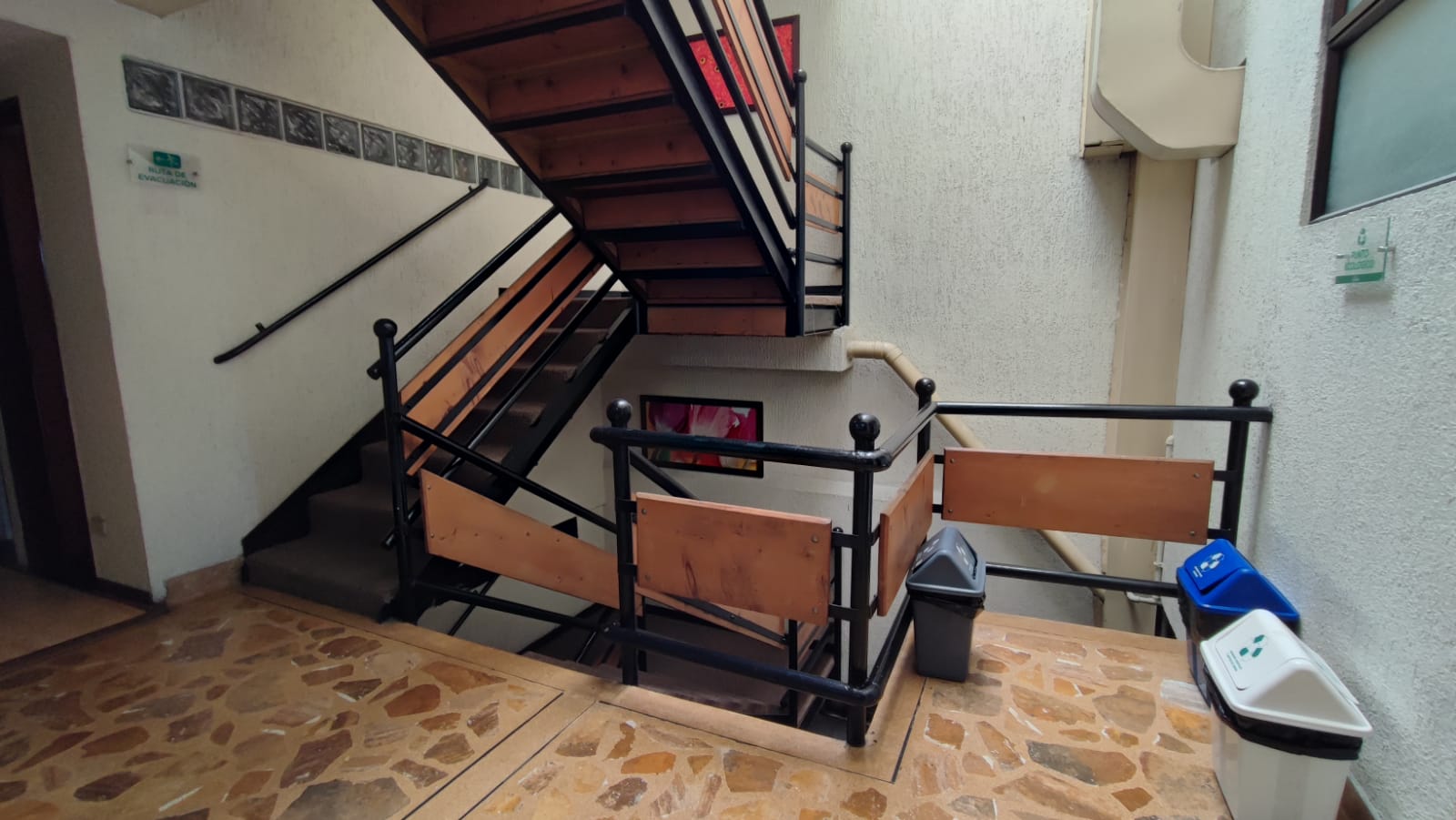 Edificio en venta en Avenida Santander, Manizales, 920 m² · foto 16 de 24