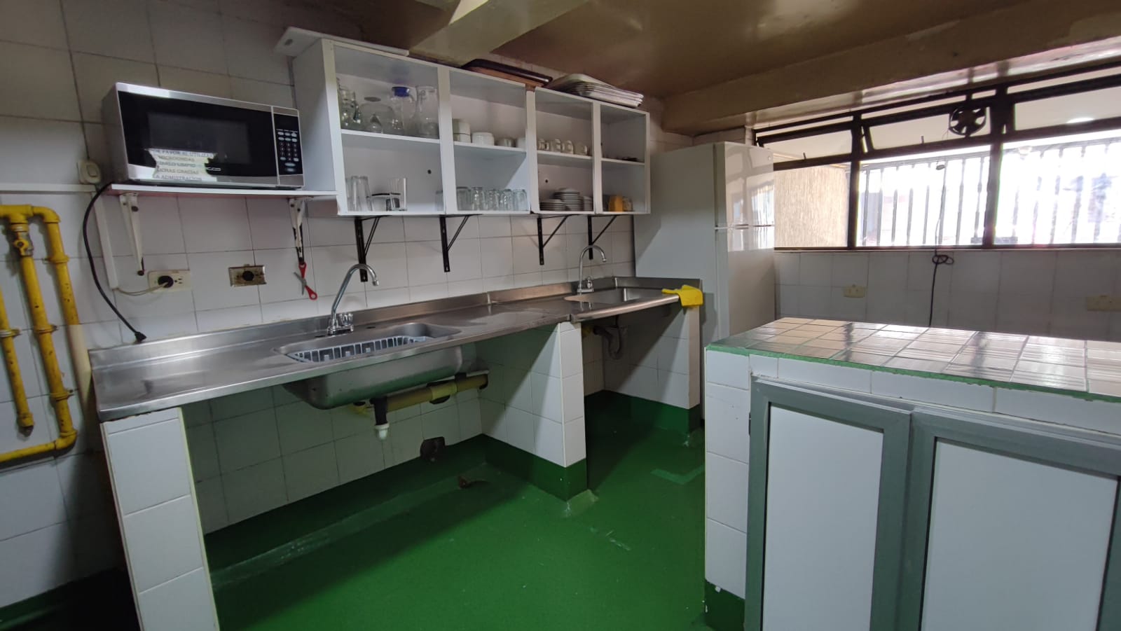 Edificio en venta en Avenida Santander, Manizales, 920 m² · foto 9 de 24