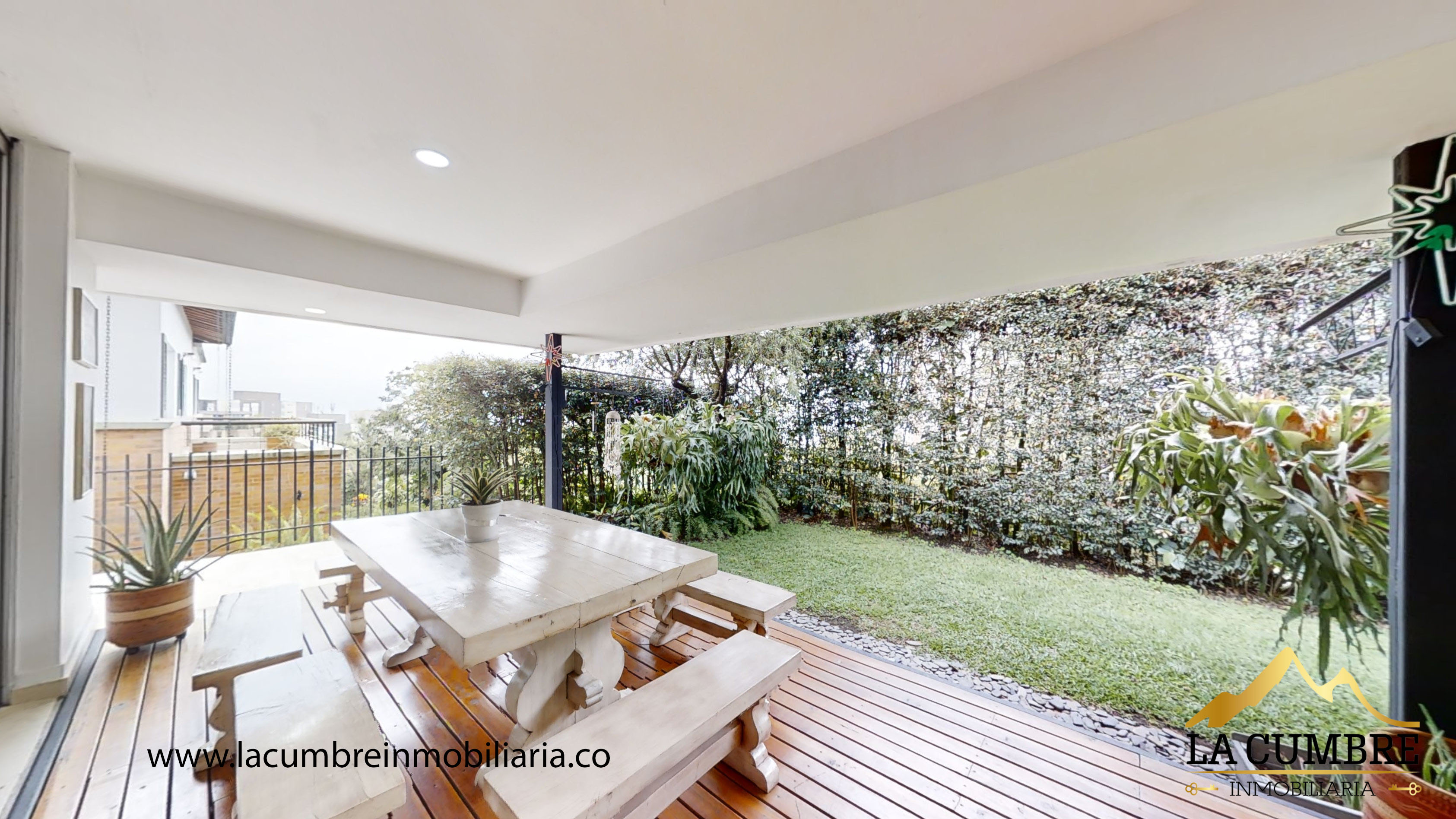 Casa de 4 alcobas en venta en Altos Del Poblado, Medellín, 820 m² · foto 19 de 20