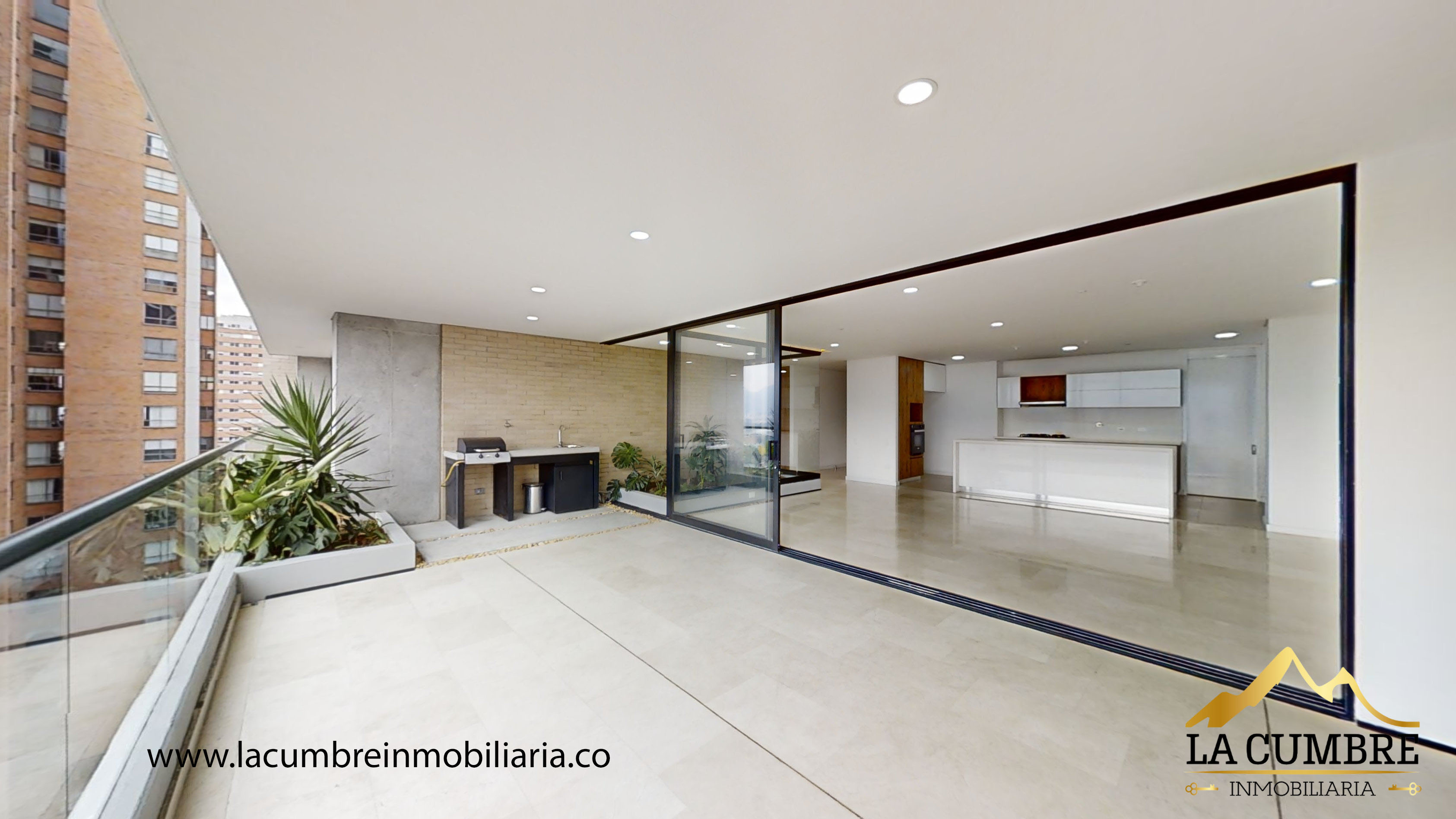 Apartamento de 3 alcobas en venta en Santa Maria De Los Angeles, Medellín, 205 m² · foto 10 de 18