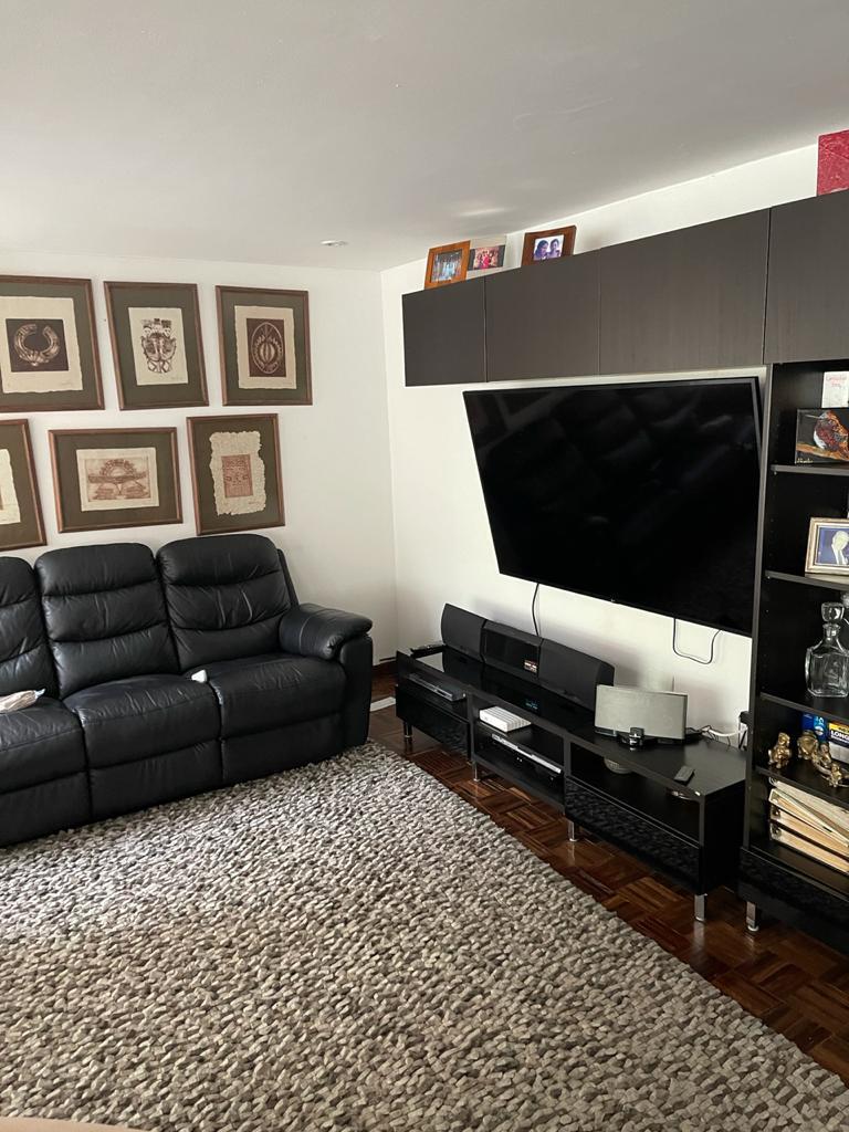 Apartamento de 3 alcobas en venta en Los Rosales, Bogotá, 200 m² · foto 5 de 14