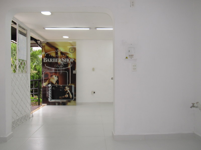 Local en arriendo en Villa España, Floridablanca, 16 m² · foto 3 de 6